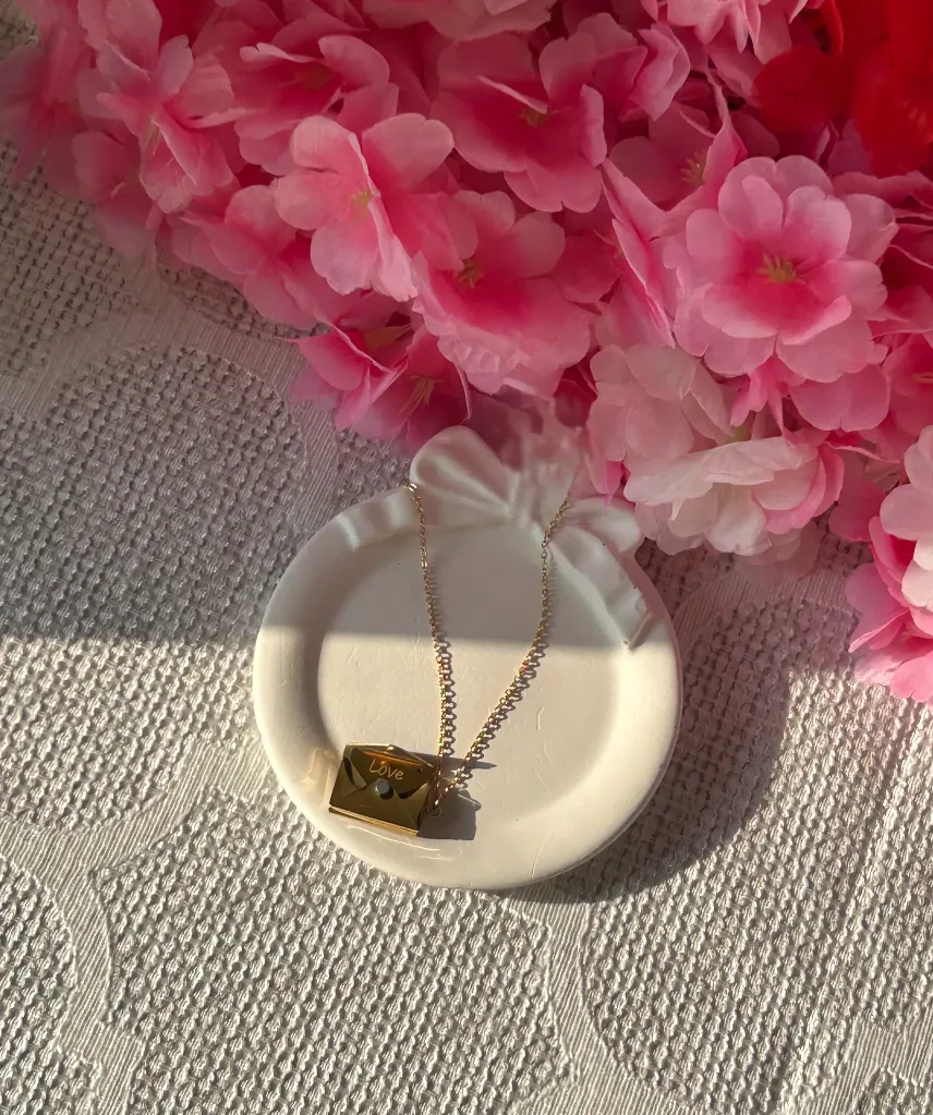 _Love Note_ Envelope Locket.webp