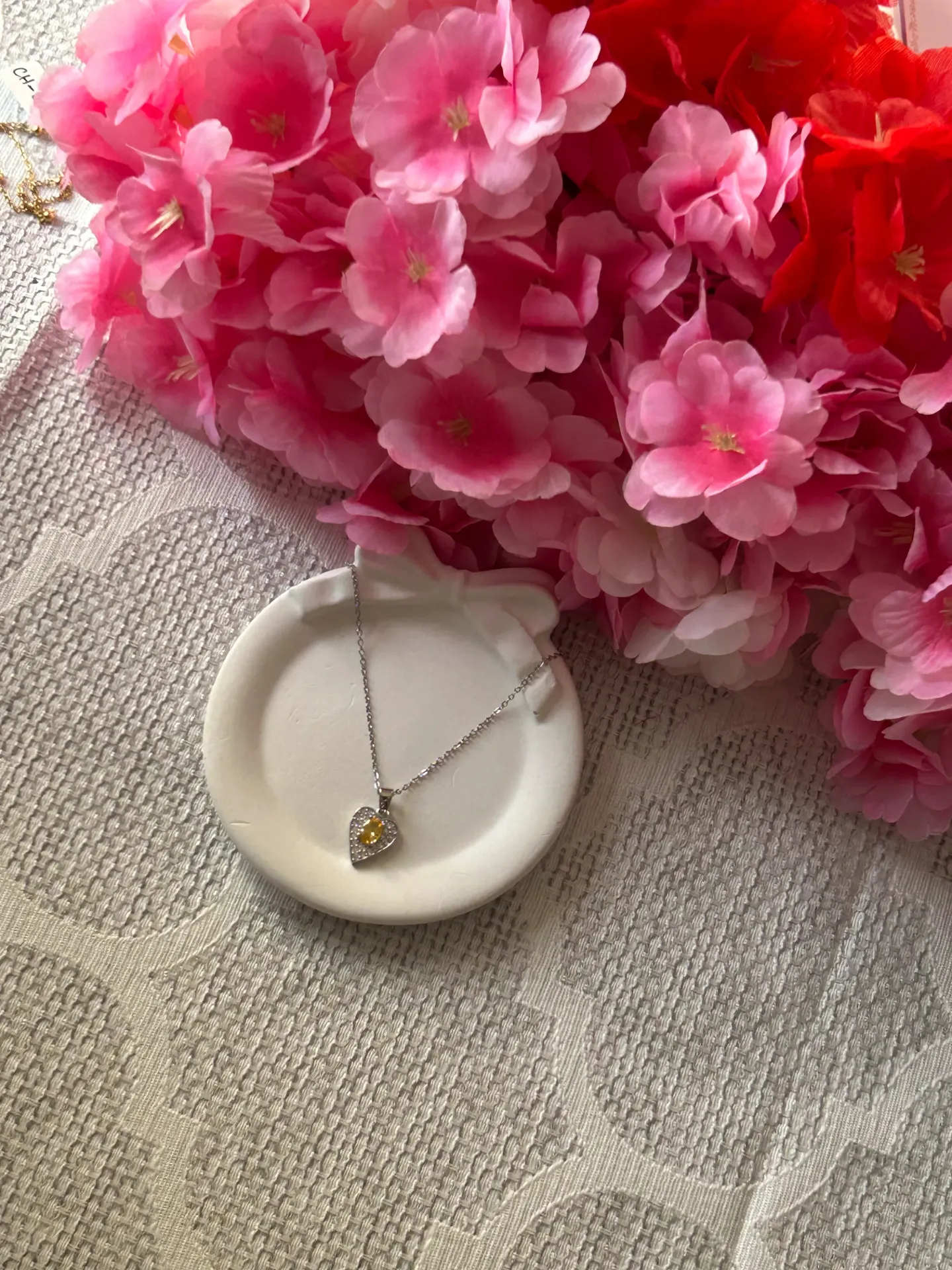 [CH-043] Honeyed Heart Chain