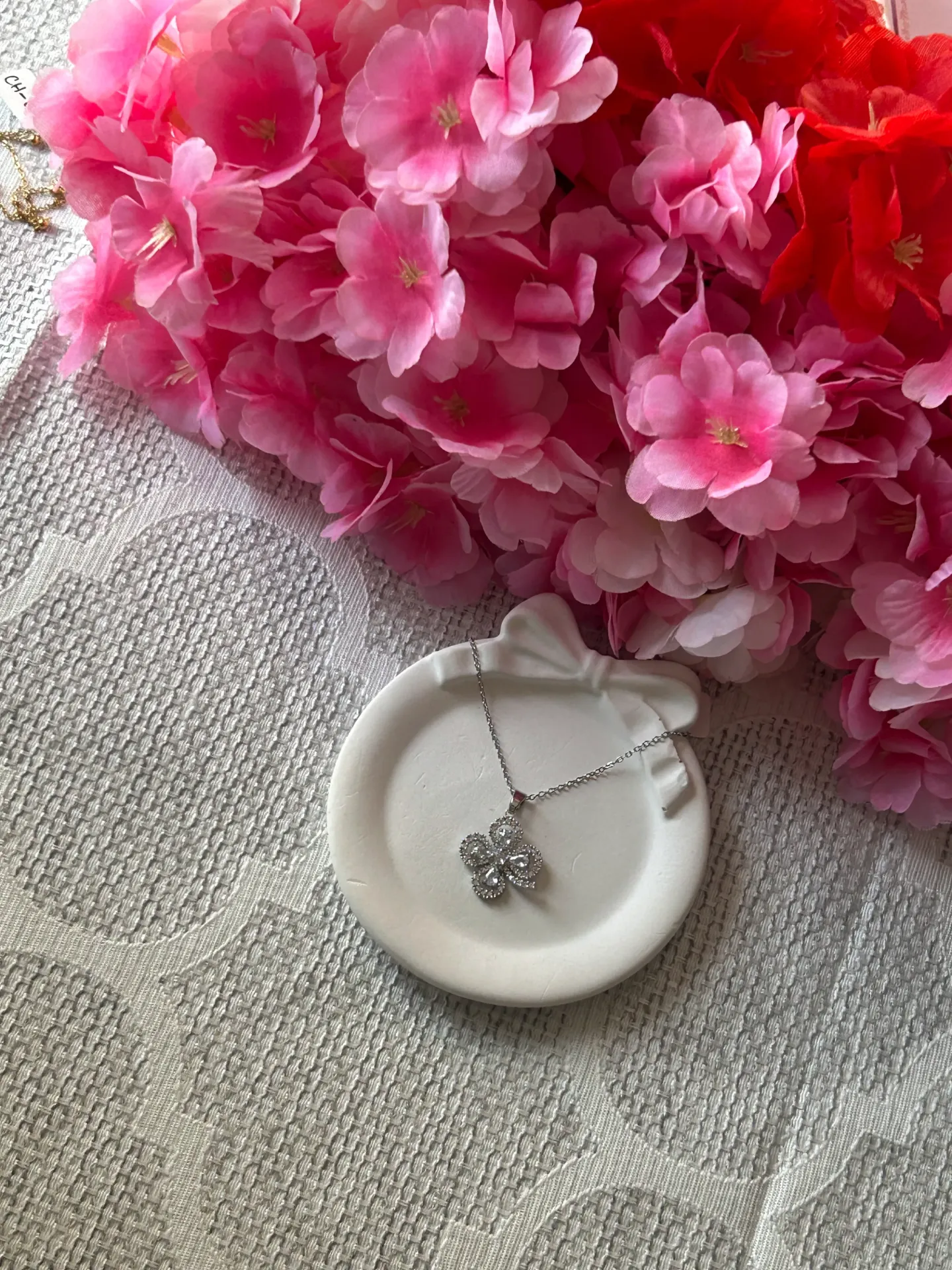 Lucky Glittering Flora