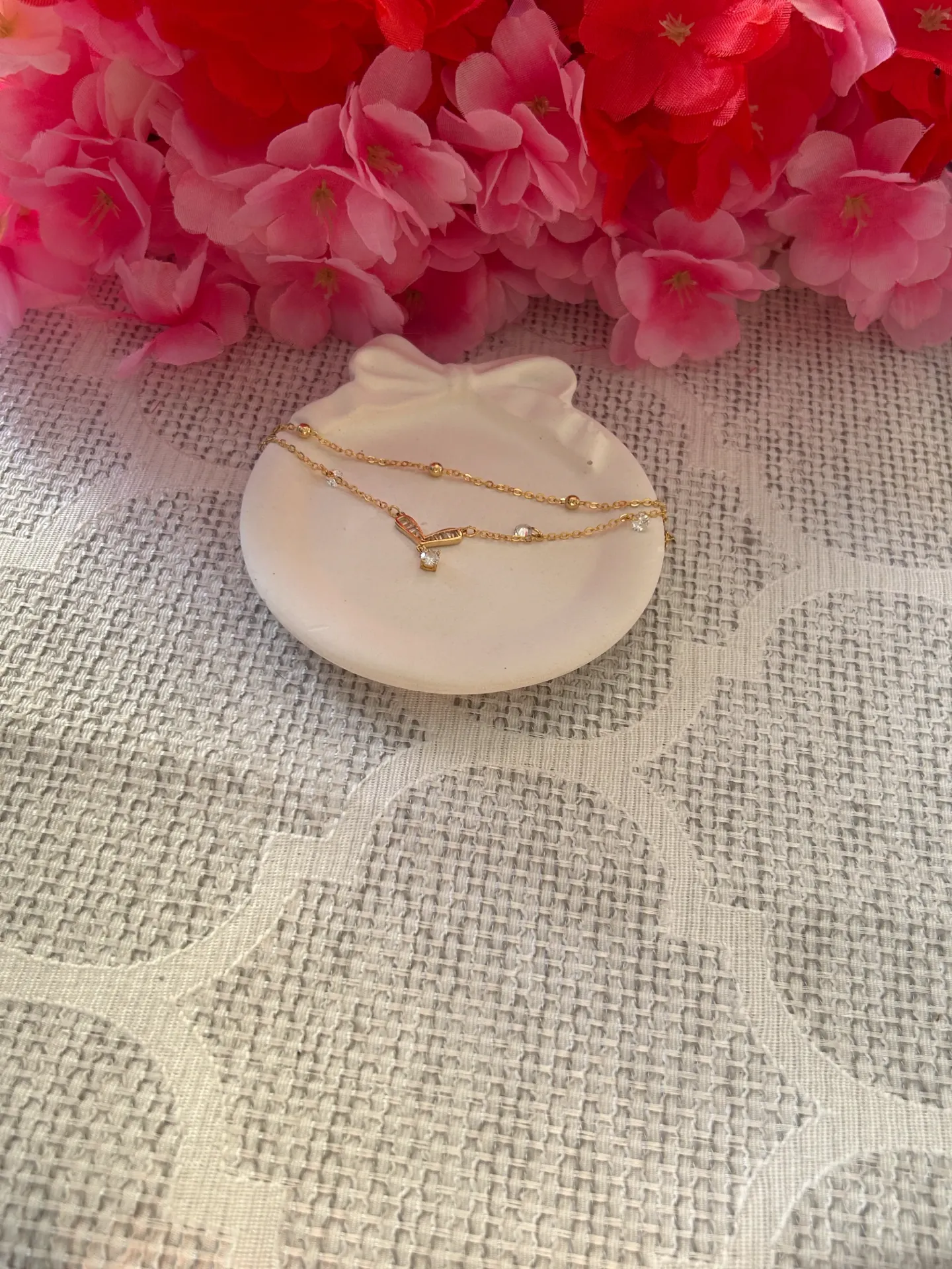 [CB-013] Cascading Crystal V-Bracelet